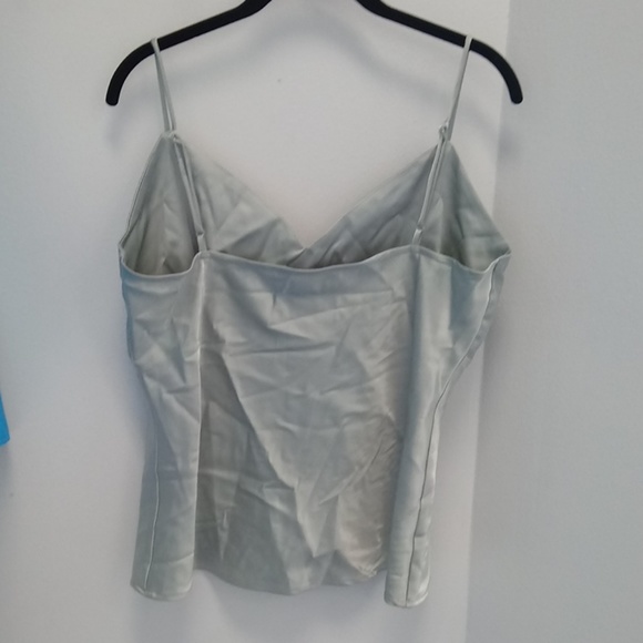 Light green camisole - Picture 3 of 3